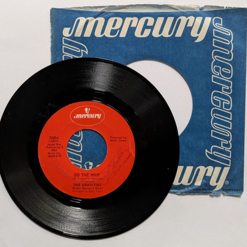 BOBBY NEWTON/THE GRAVITIES - DO THE WHIP VOCAL/DO THE WHIP INSTRUMENTAL (1969) VINIL 7"