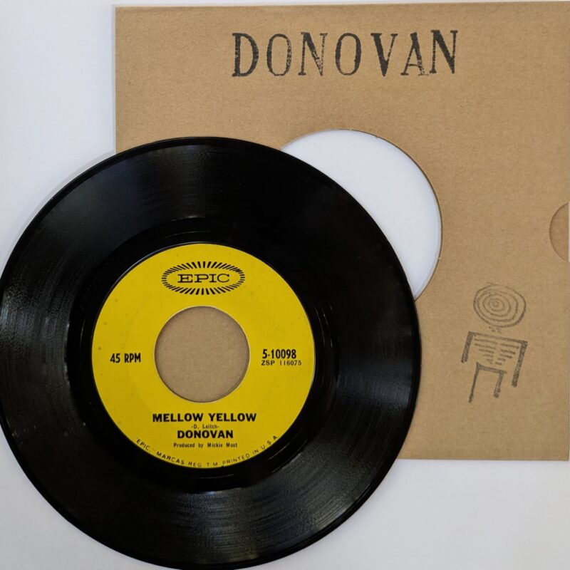 DONOVAN - MELLOW YELLOW / SUNNY SOUTH KESINGTON (1966) VINIL 7"