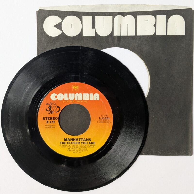 MANHATTANS - THE CLOSER YOU ARE / GIRL OF MY DREAM (1980) VINIL 7"