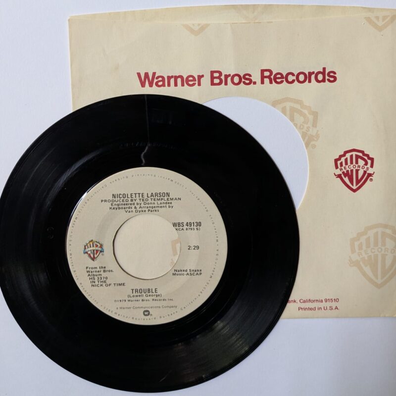 NICOLETTE LARSON - LET ME GO, LOVE / TROUBLE (1979) VINIL 7"