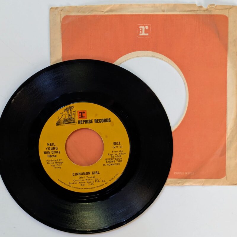 NEIL YOUNG - CINNAMON GIRL / SUGAR MOUNTAIN  (1970) VINIL 7"