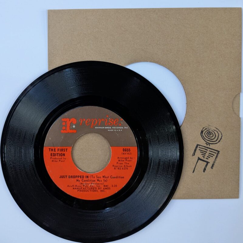 THE FIRST EDITION - JUST DROPPED IN (to see ...) / SHADOW IN THE CORNER OF YOUR MIND (1967) VINIL 7"
