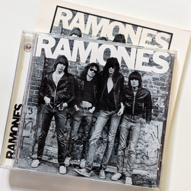 RAMONES  / RAMONES / 2001 / CD / BONUS TRACKS