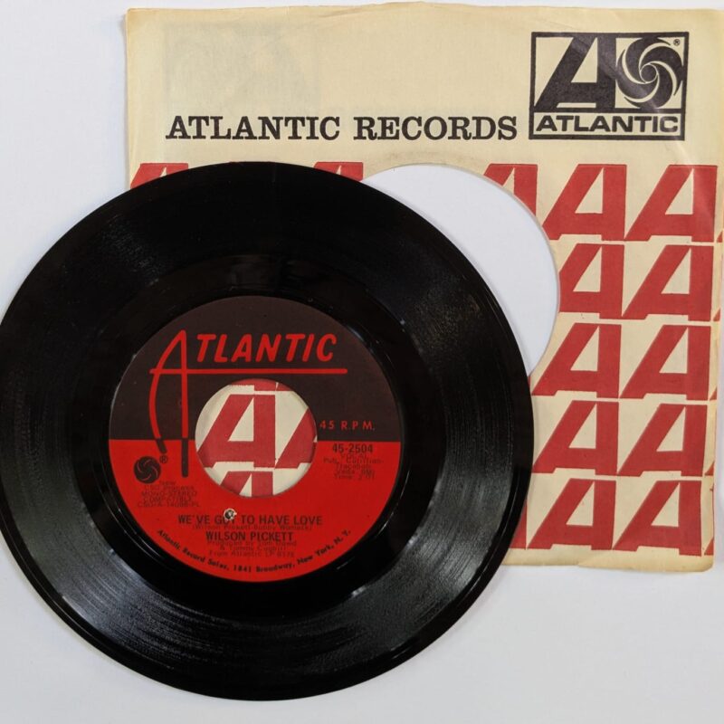 WILSON PICKETT / SHE'S LOOKIN' GOOD / WE'VE GOT TO HAVE LOVE / 1968 / VINIL 7"
