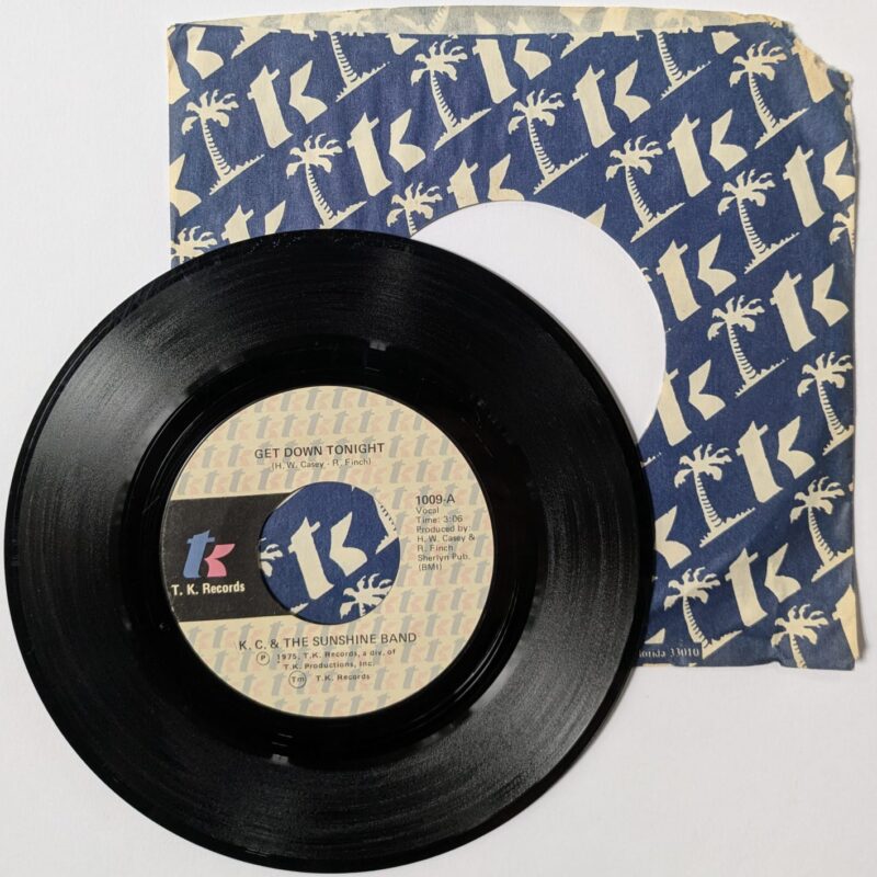 K C & THE SUNSHINE BAND  / GET DOWN TONIGHT / YOU DON'T KNOW / 1975 / VINIL 7"