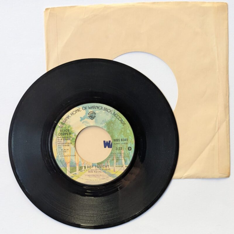 ALICE COOPER / YOU AND ME / IT'S HOT TONIGHT / 1977 / VINIL 7"