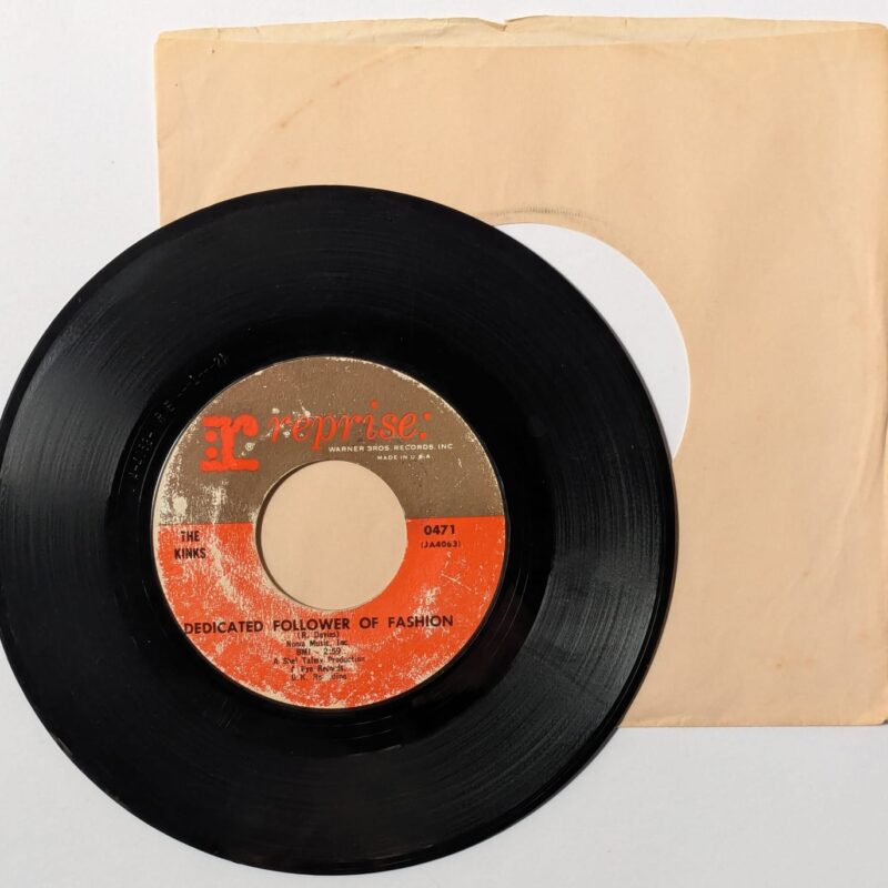 THE KINKS / DEDICATED FOLLOWER OF FASHION / 1966 / VINIL 7"