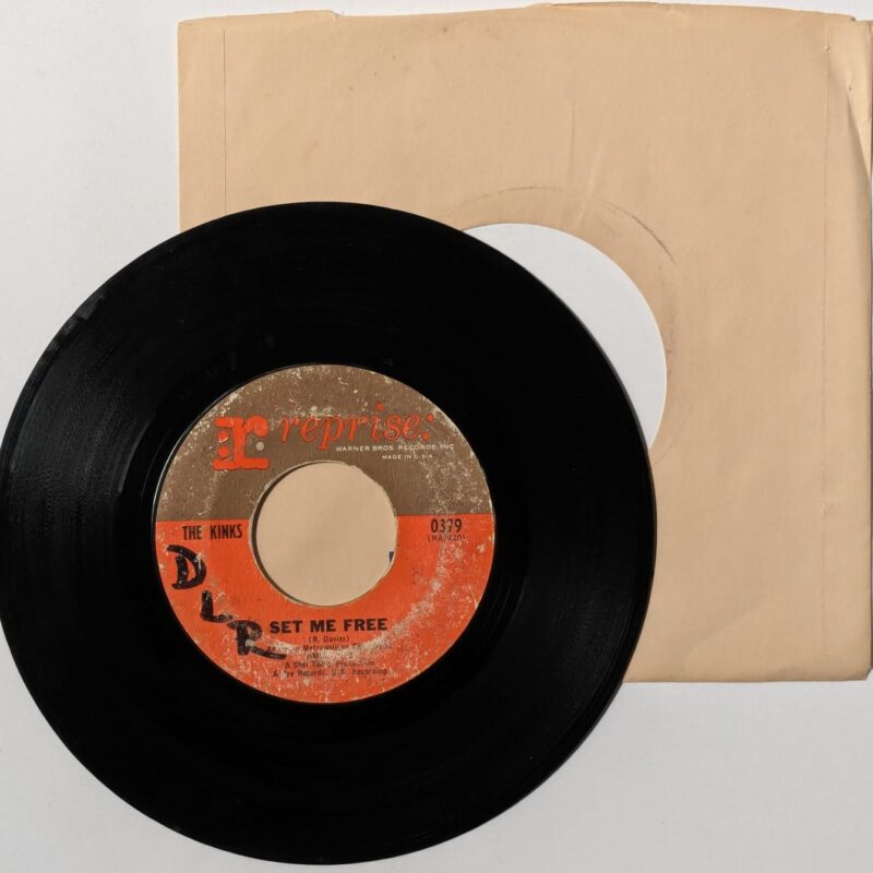 THE KINKS / SET ME FREE / I NEED YOU / 1965 / VINIL 7"