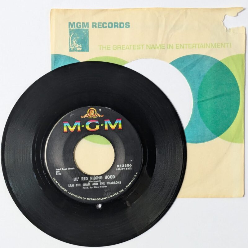 SAM THE SHAM AND THE PHARAOHS / LIL' READ RIDING HOOD / LOVE ME LIKE BEFORE / 1966 / VINIL 7"