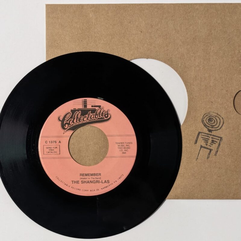 THE SHANGRI-LAS / REMEMBER / IT'S EASIER TO CRY / 1964 / VINIL 7"